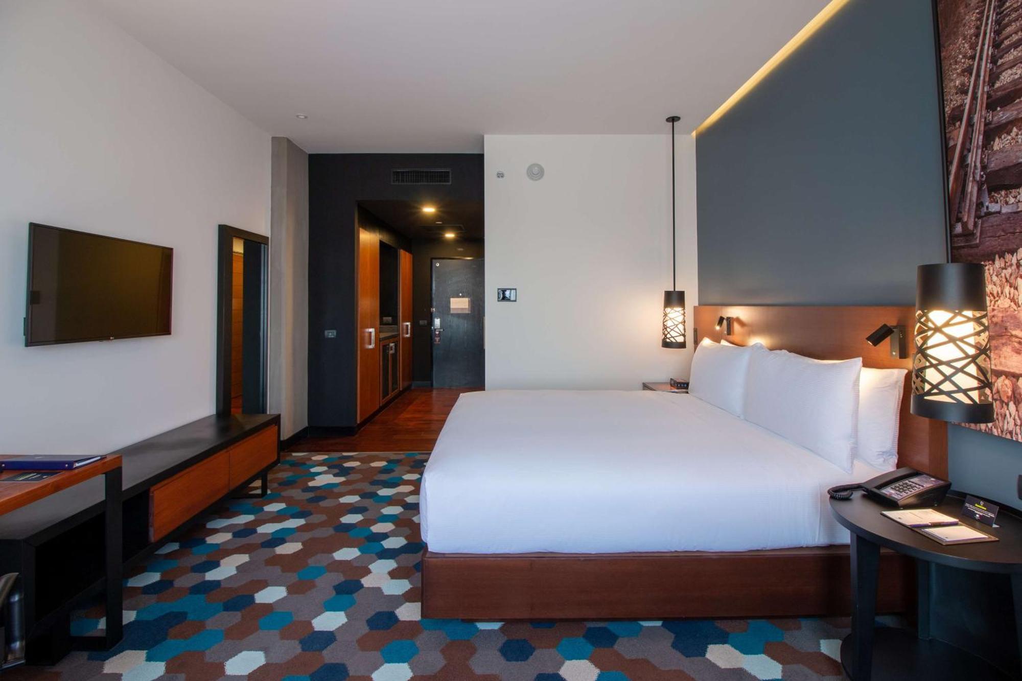 Doubletree By Hilton Celaya Celaya  Exterior foto